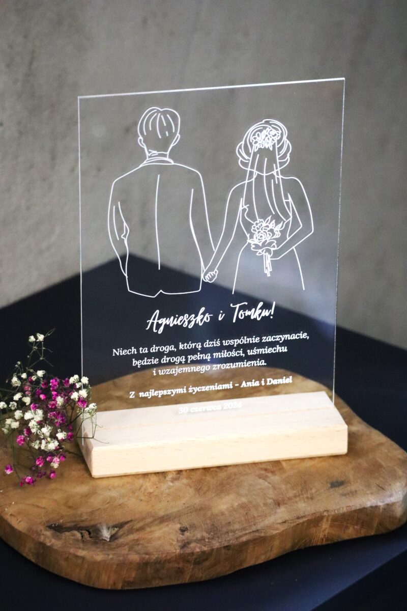 Elegancka statuetka dla Pary Młodej