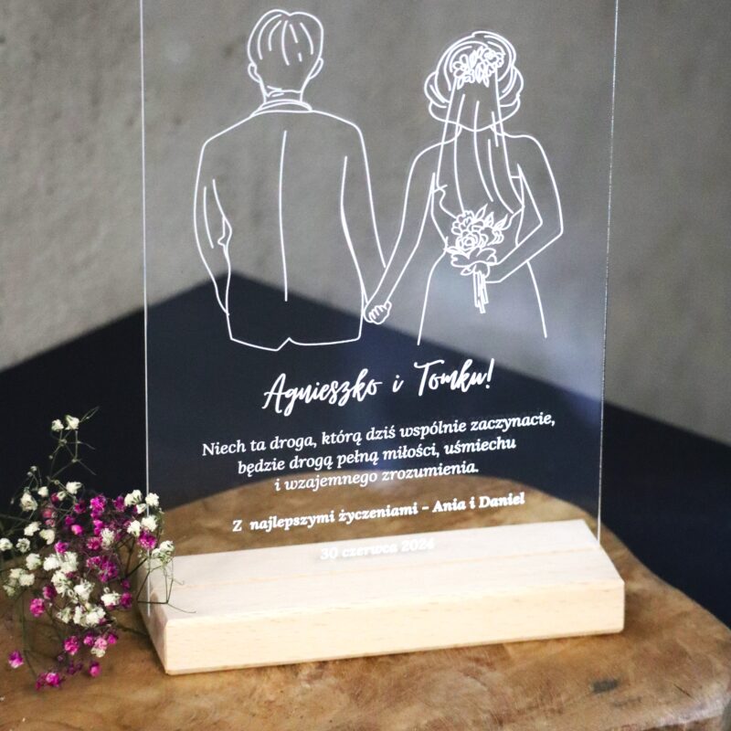 Elegancka statuetka dla Pary Młodej