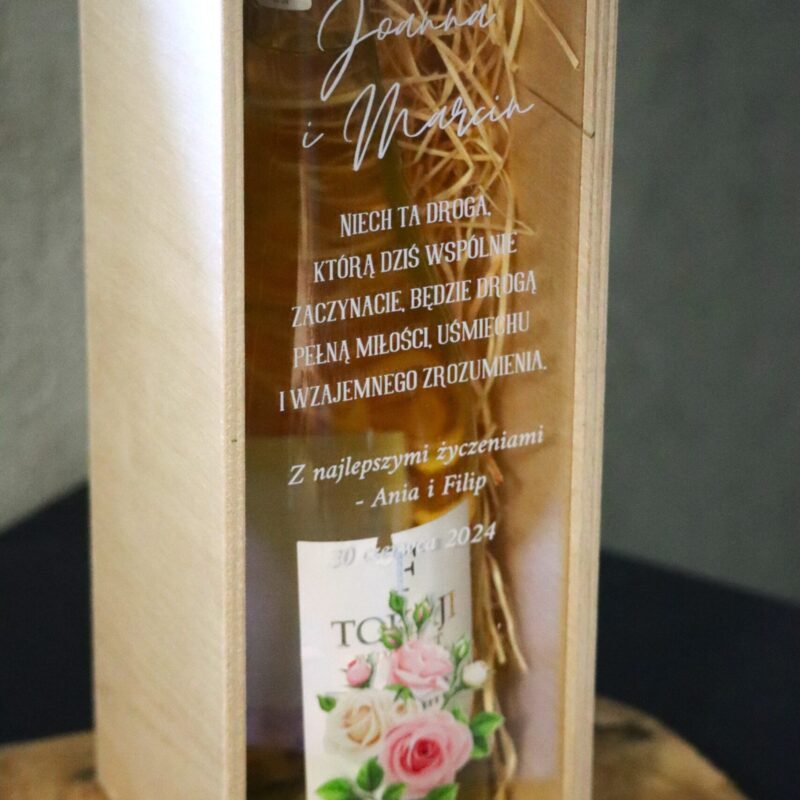 Prezentowa skrzynka ślubna na wino