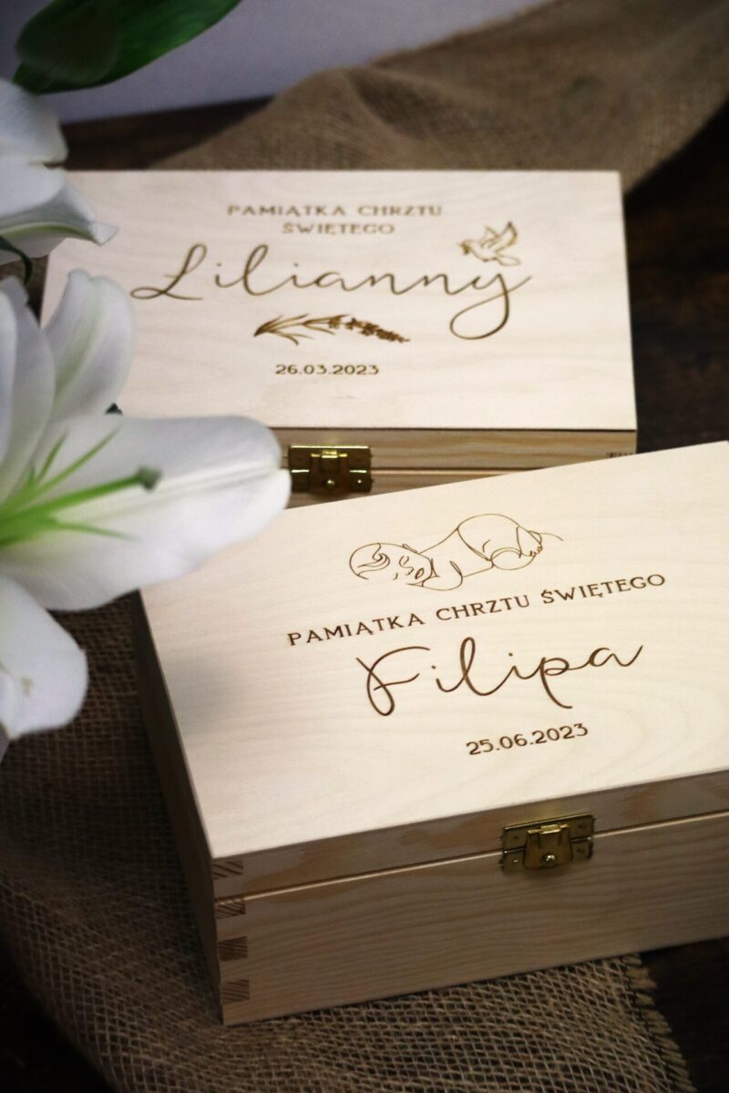 Szkatułka z przegródkami na Chrzest Święty