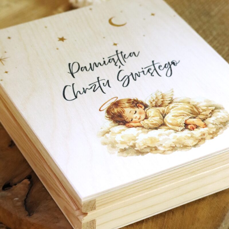 Pudełko z Biblią i woreczkiem na Chrzest Święty