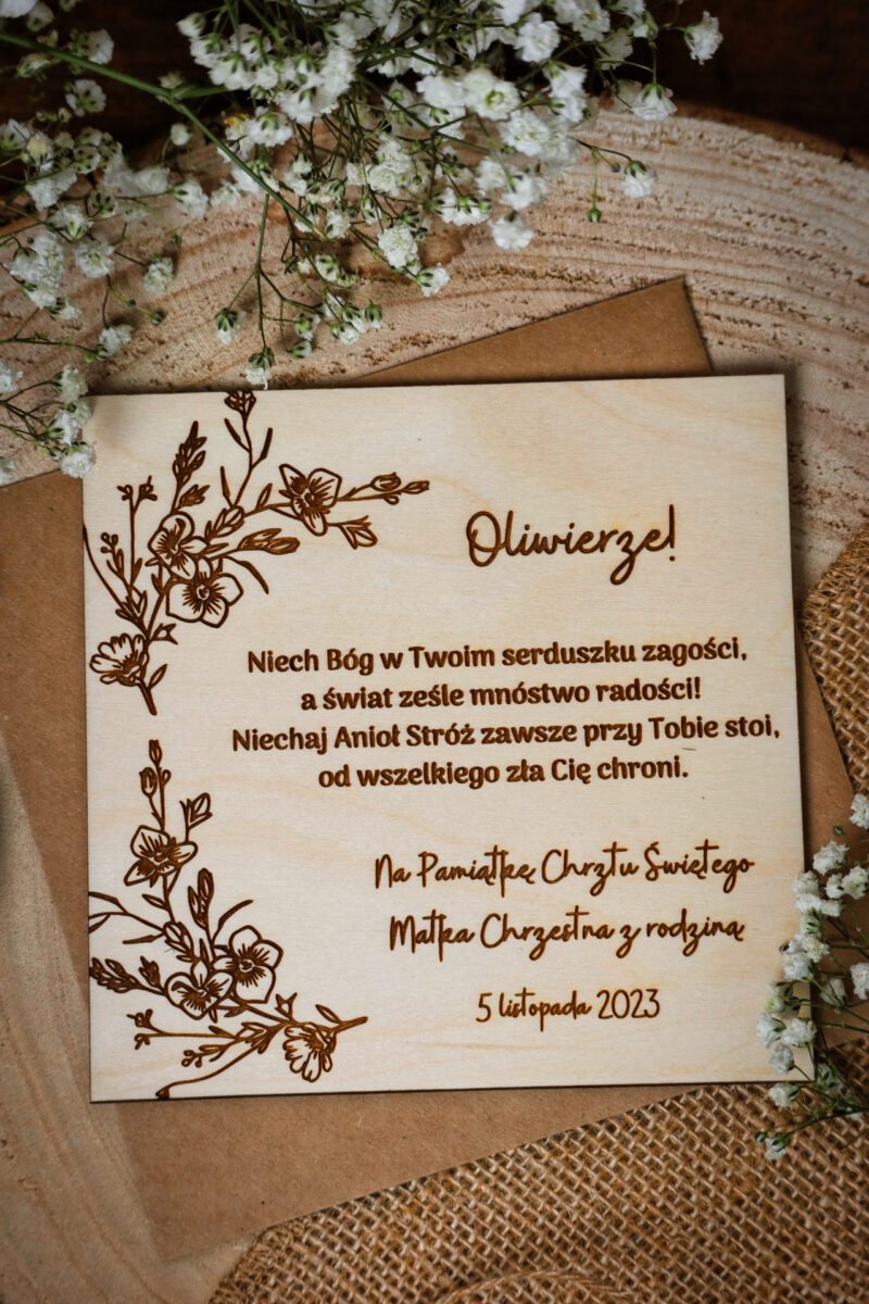 Drewniana kartka na Chrzest Święty
