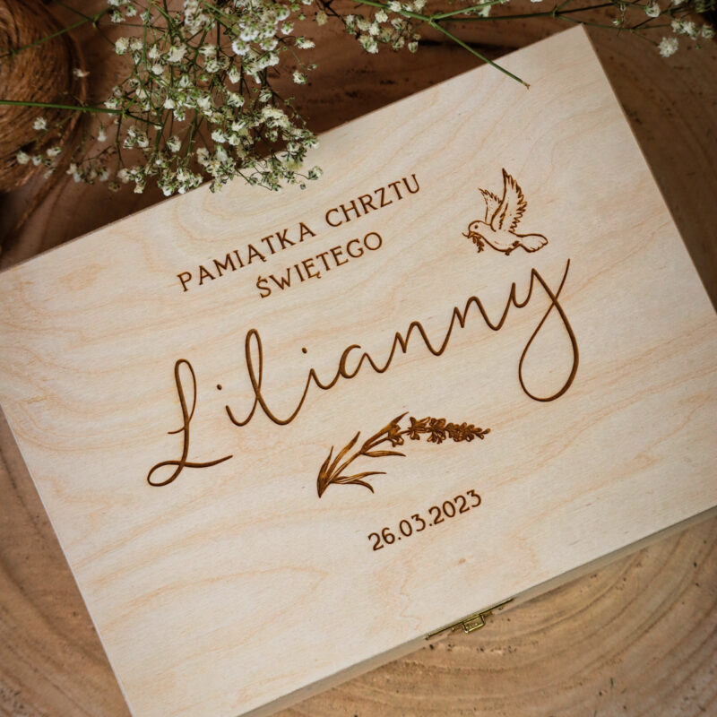 Szkatułka z przegródkami na Chrzest Święty