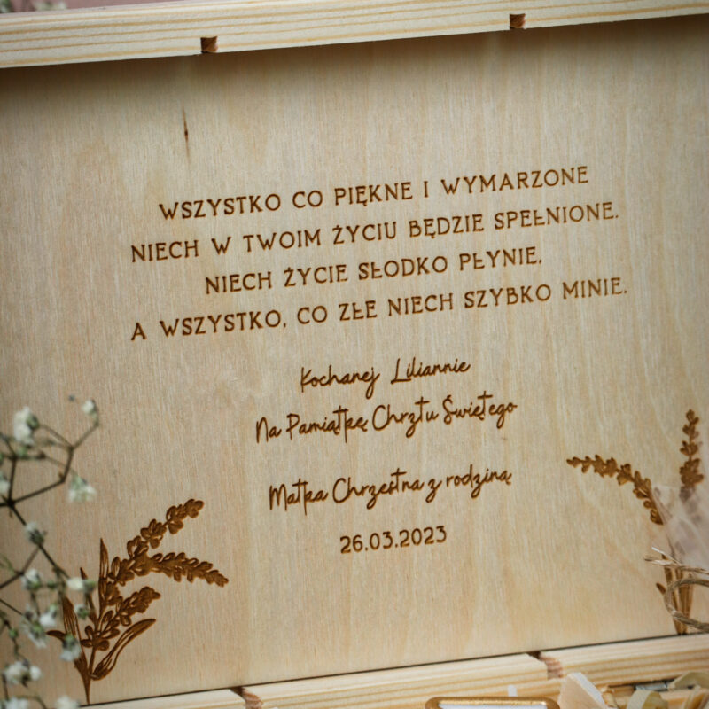 Szkatułka z przegródkami na Chrzest Święty