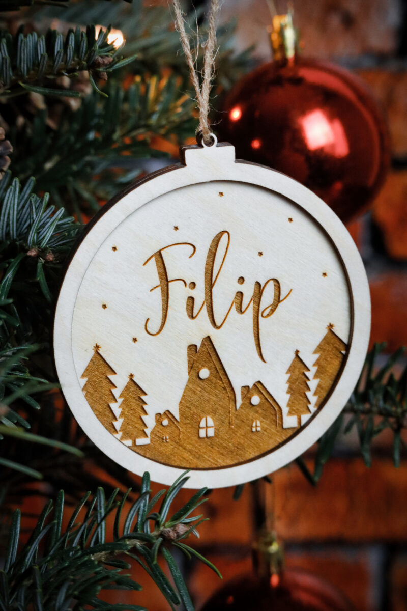 Bombka grawerowana z motywem zimowym i imieniem