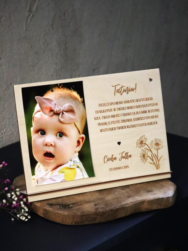 Drewniana ramka z życzeniami dla Taty
