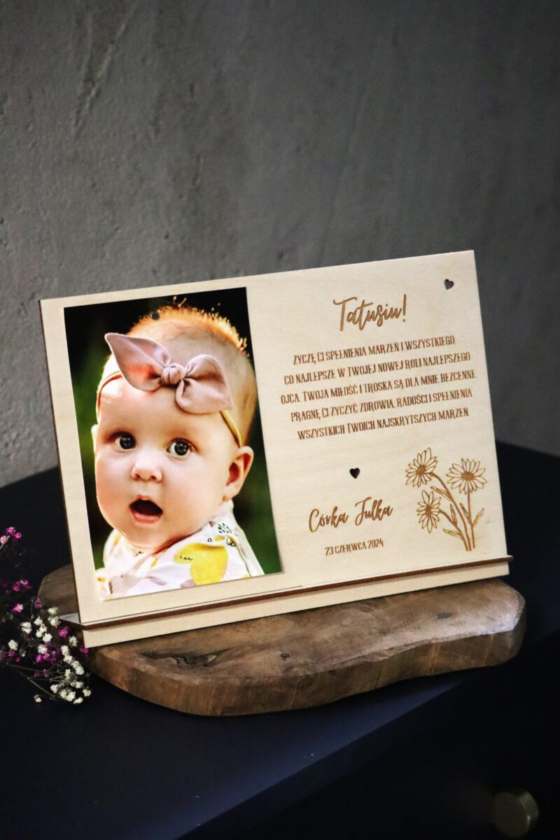 Drewniana ramka z życzeniami dla Taty