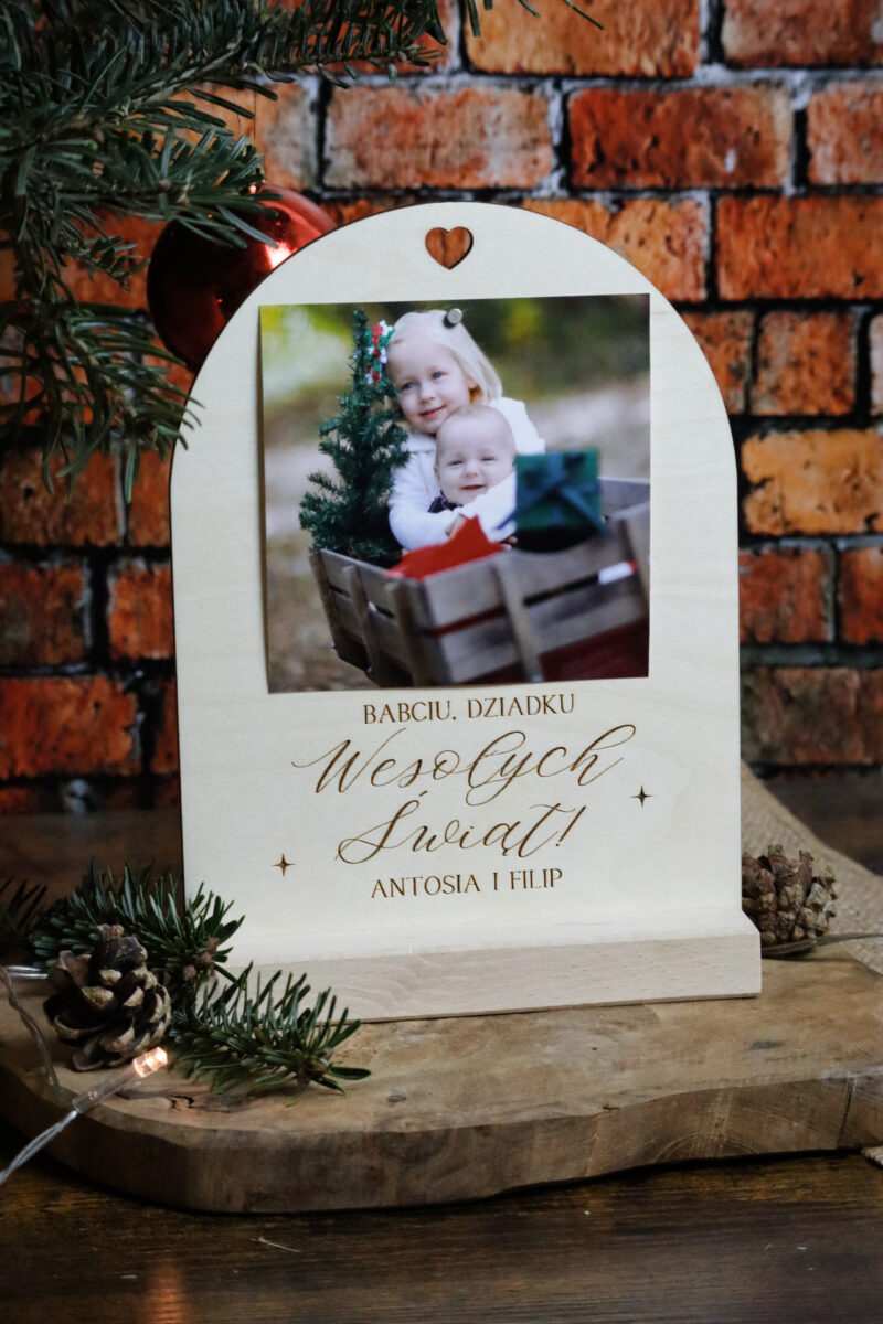 Półokrągła świąteczna ramka na zdjęcie z podstawką