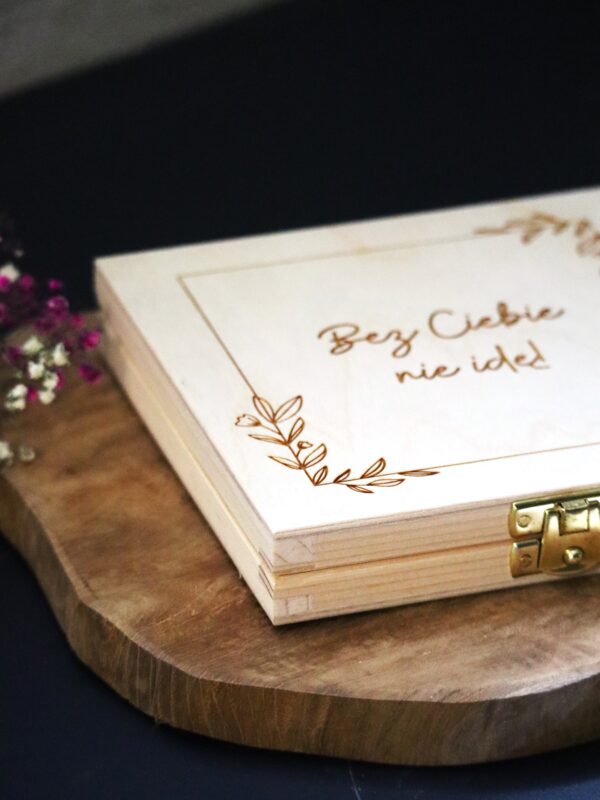 Prośba o świadkowanie w formie pudełka ze zdjęciem