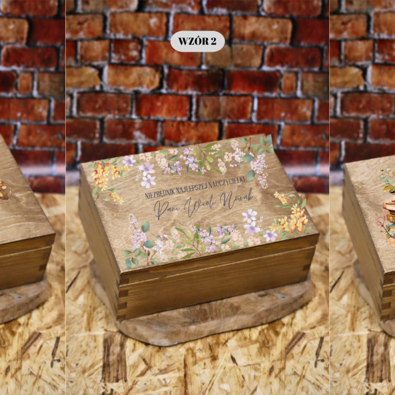 Bejcowana szkatułka z przegródkami dla nauczyciela