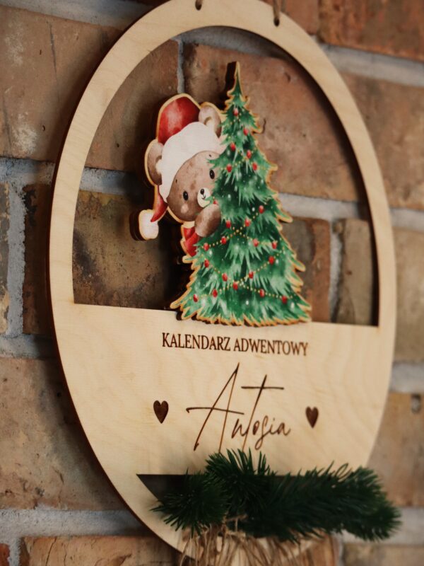 Kalendarz adwentowy Koło z misiem