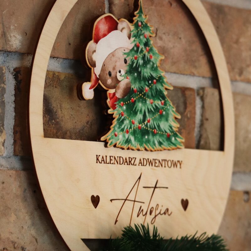 Kalendarz adwentowy Koło z misiem