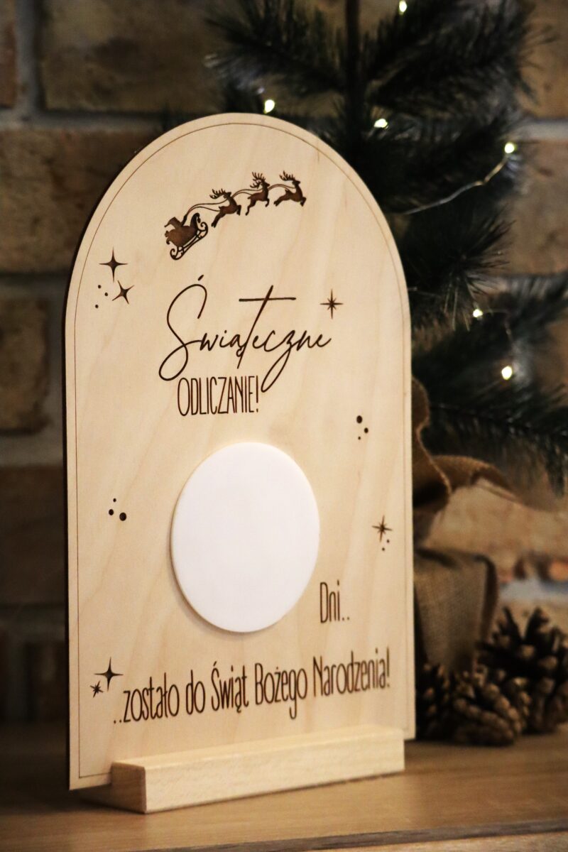 Kalendarz adwentowy na podstawce w zestawie z markerem
