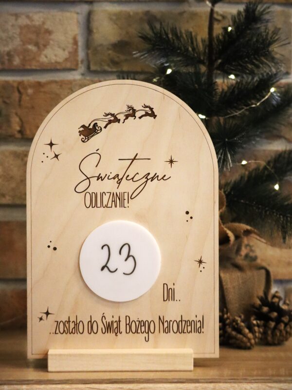 Kalendarz adwentowy na podstawce w zestawie z markerem