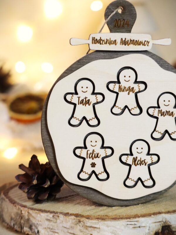 Bombka rodzinna Deska z pierniczkami