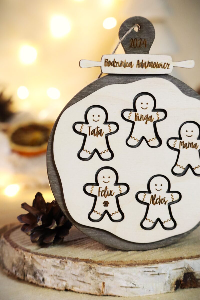 Bombka rodzinna Deska z pierniczkami