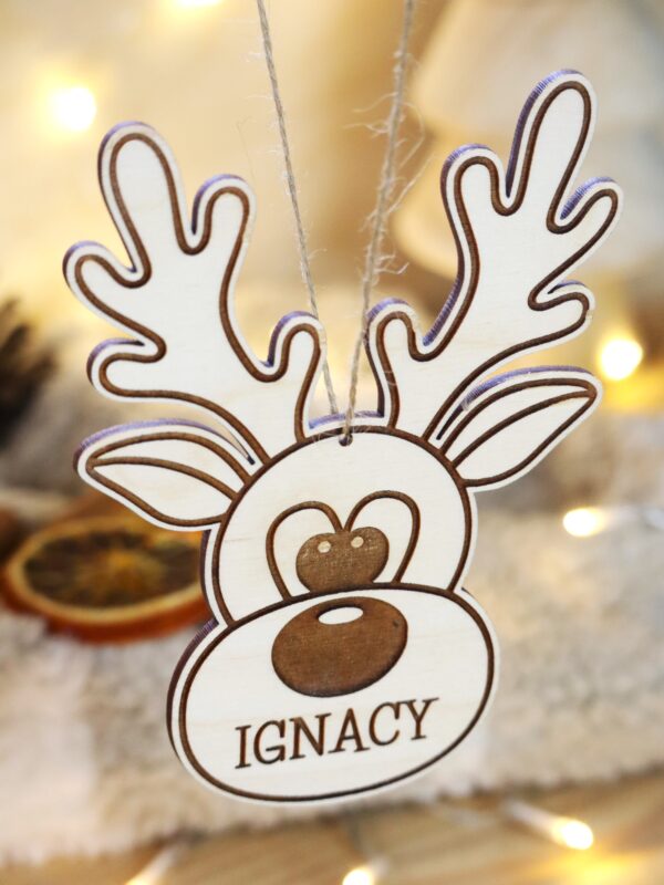 Duża bombka z imieniem Renifer