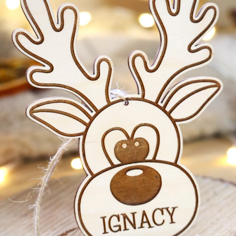 Duża bombka z imieniem Renifer