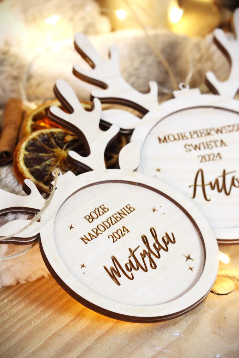 Duża bombka z uszami renifera