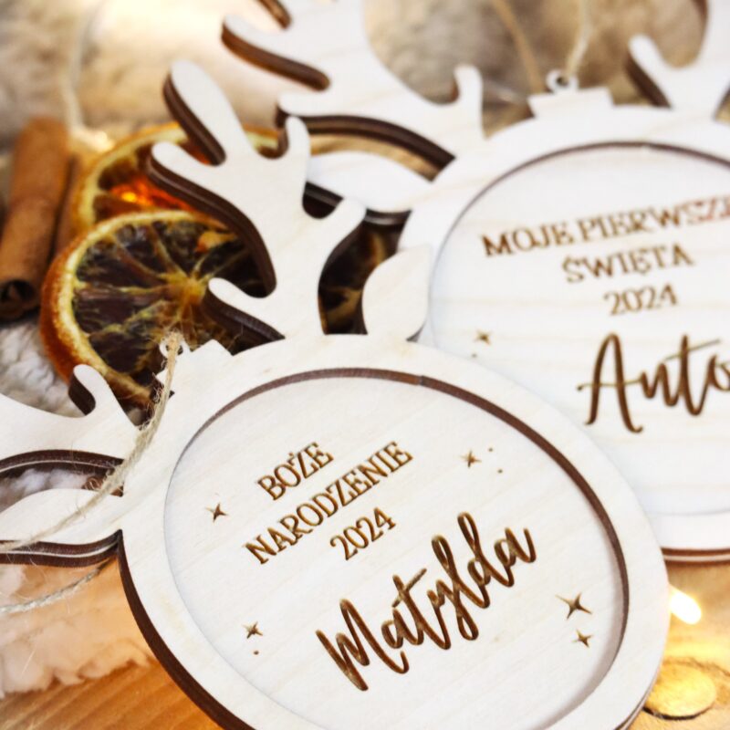 Duża bombka z uszami renifera