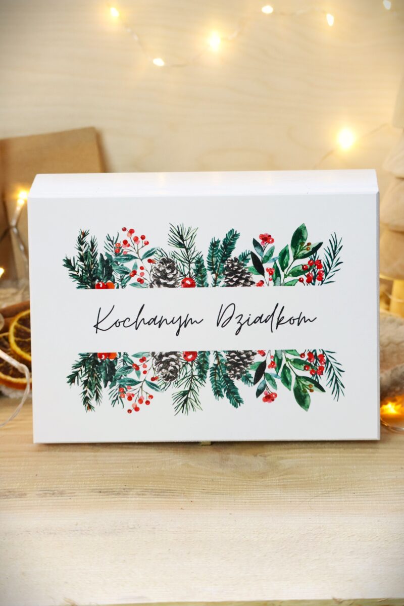 Białe pudełko świąteczne z życzeniami