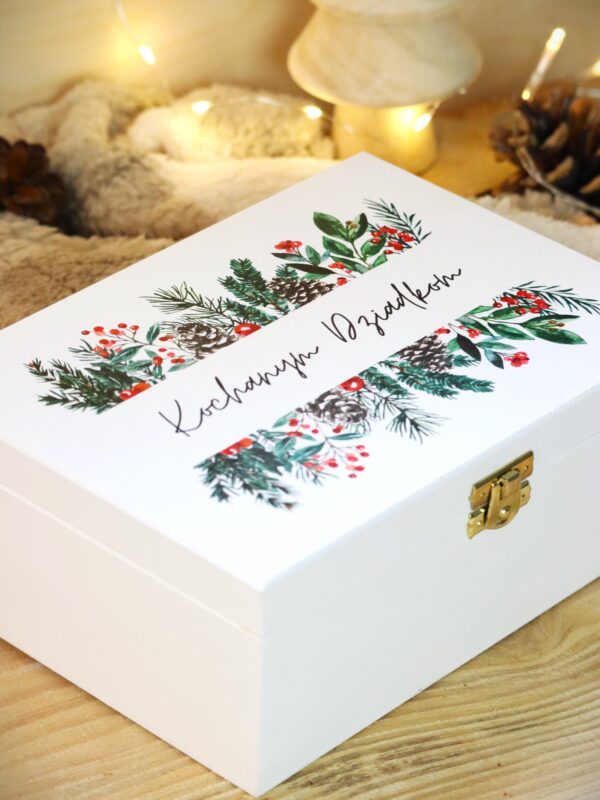 Białe pudełko świąteczne z życzeniami
