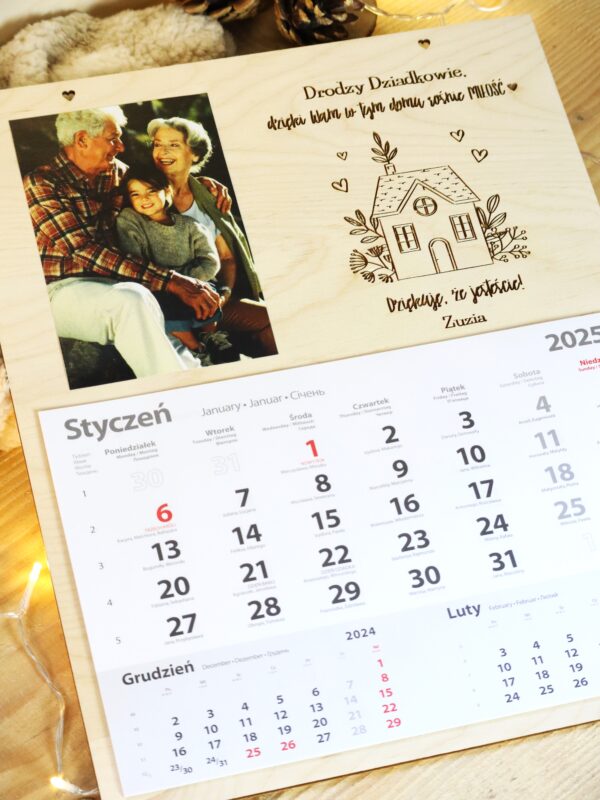 Kalendarz ścienny 2026 dla Dziadków ze zdjęciem Domek