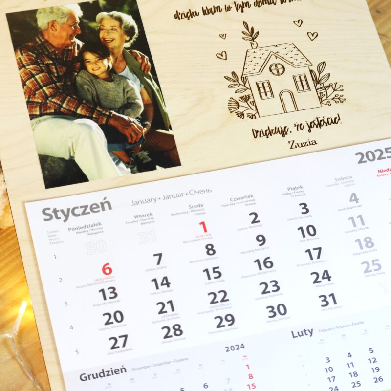 Kalendarz ścienny 2026 dla Dziadków ze zdjęciem Domek