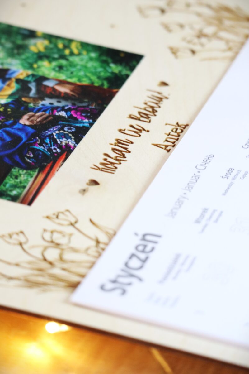 Kalendarz ścienny 2026 dla Dziadków ze zdjęciem Tulipany