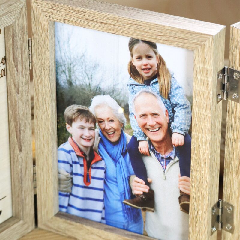 Potrójna ramka z kartką kalendarza 2026 dla Dziadków