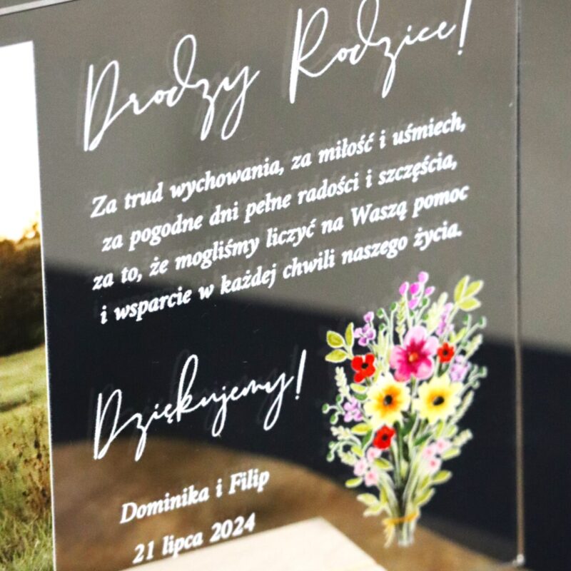 Podziękowania ślubne w formie statuetki ze zdjęciem