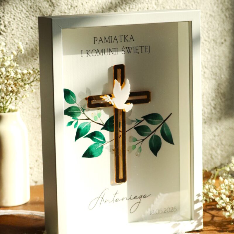 Pamiątka I Komunii Świętej Ramka 3D Krzyż z gołąbkiem