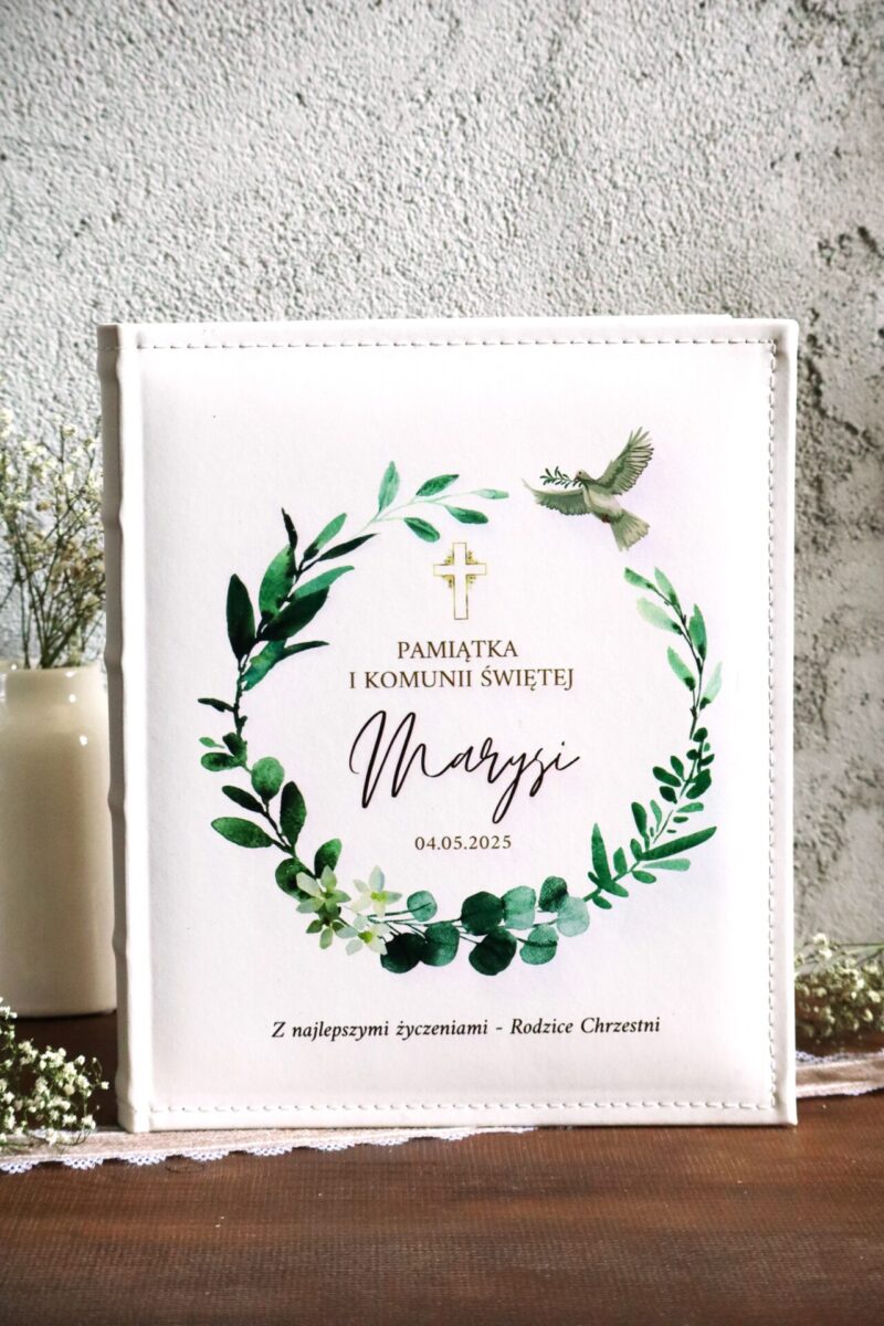 Duży album komunijny z dedykacją
