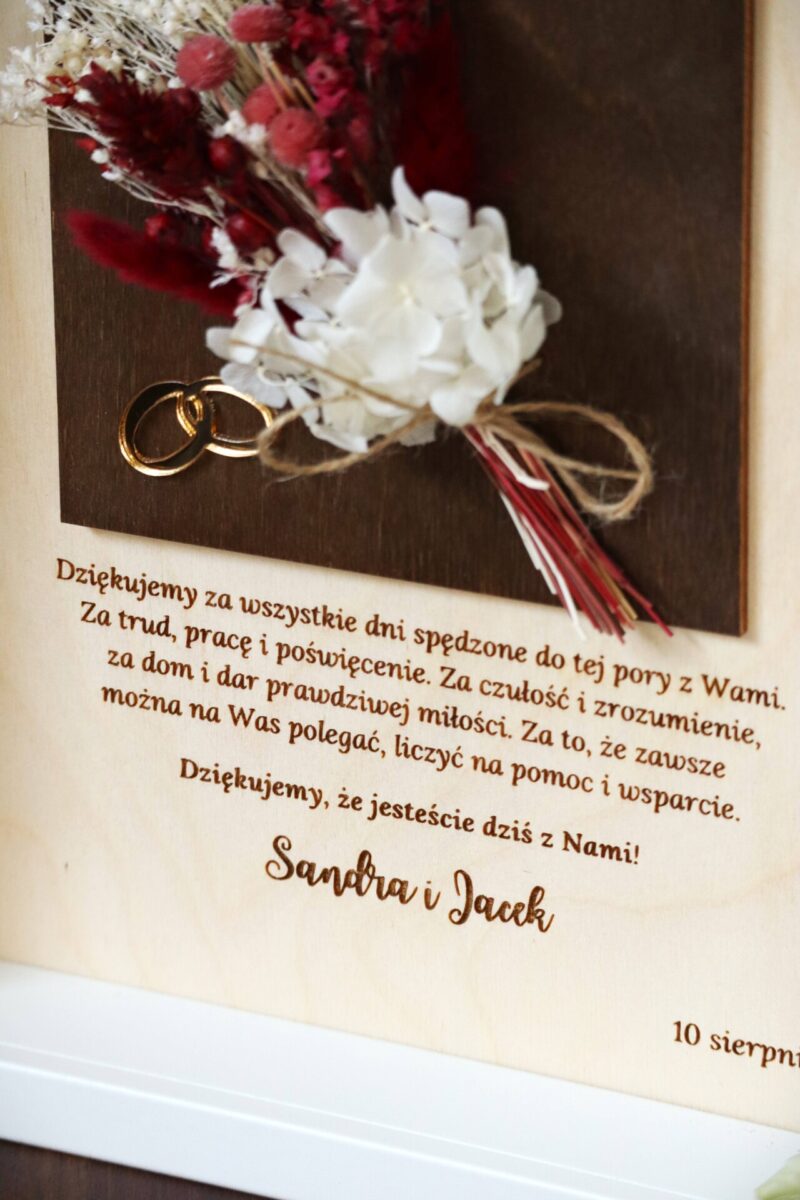 Podziękowania ślubne w formie ramki z suszonymi kwiatami