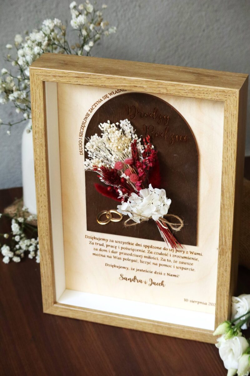 Podziękowania ślubne w formie ramki z suszonymi kwiatami