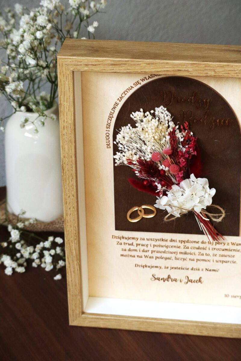Podziękowania ślubne w formie ramki z suszonymi kwiatami