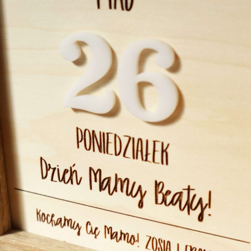 Podwójna ramka dla Mamy z kartką kalendarza
