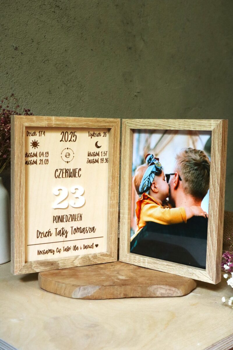 Podwójna ramka dla Taty z kartką kalendarza