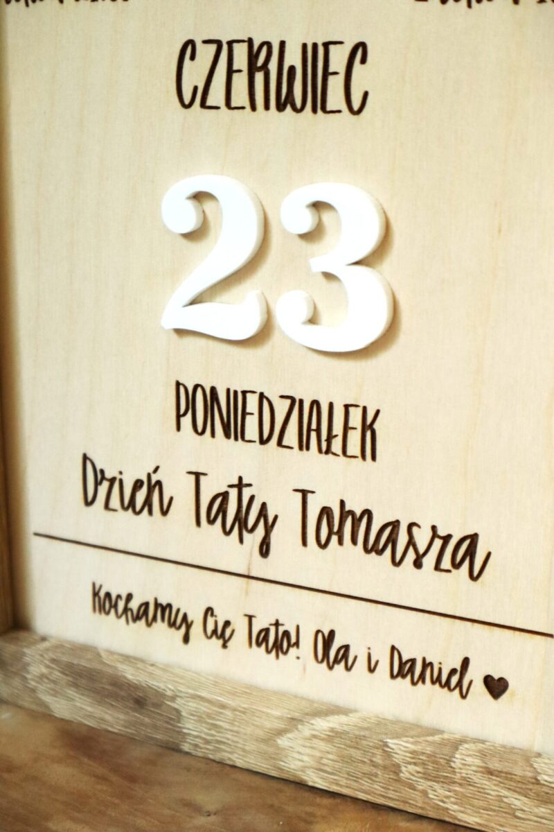 Podwójna ramka dla Taty z kartką kalendarza