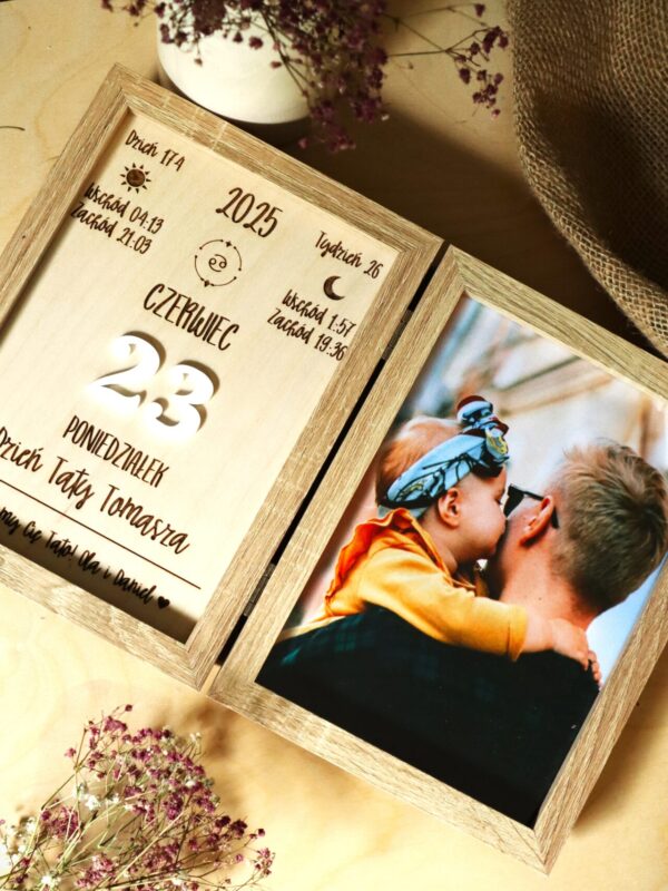 Podwójna ramka dla Taty z kartką kalendarza