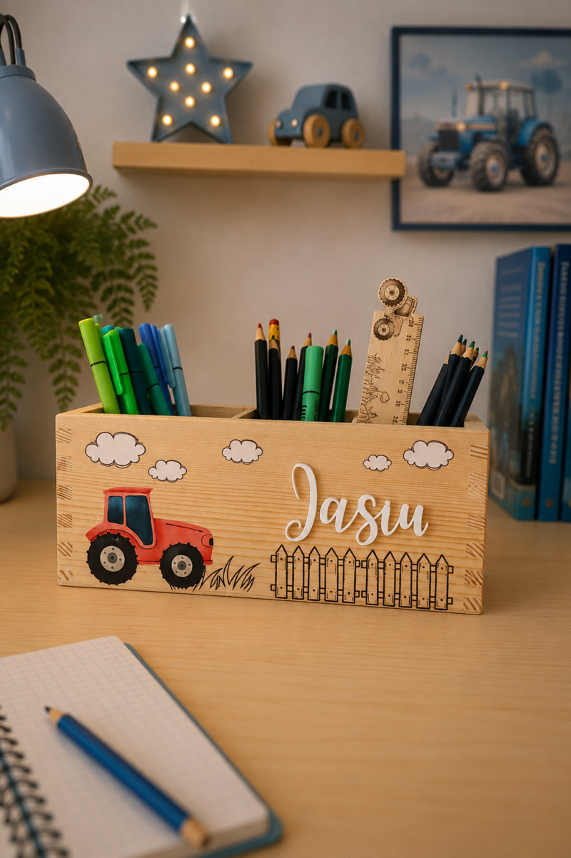Zestaw organizerów na biurko dziecka z imieniem Pojazdy