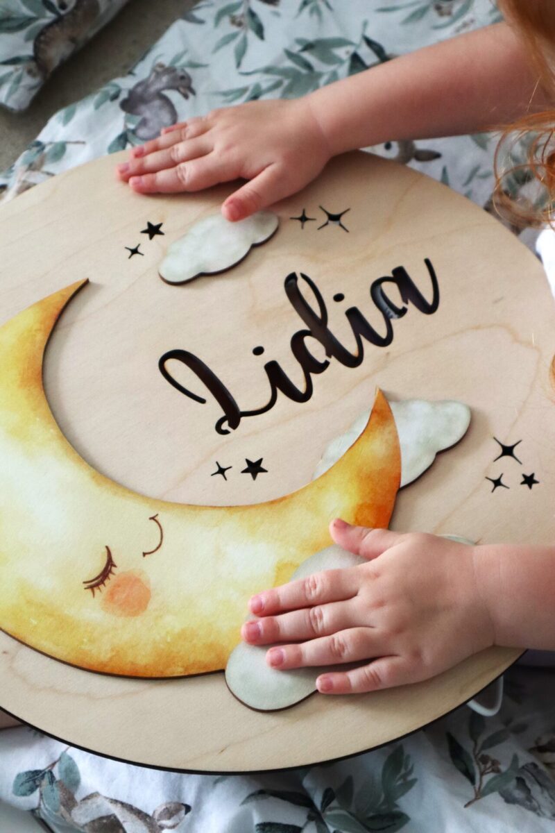 Lampka z imieniem Księżyc