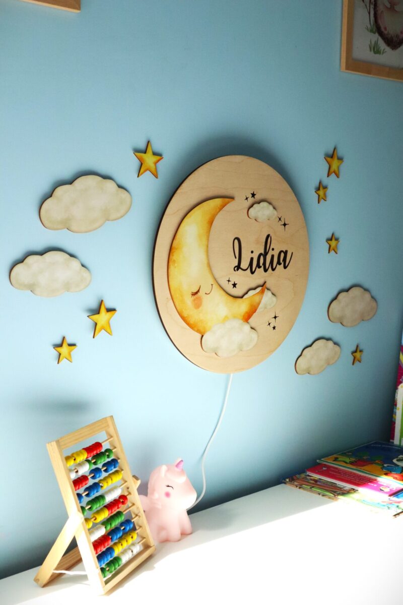 Lampka z imieniem Księżyc