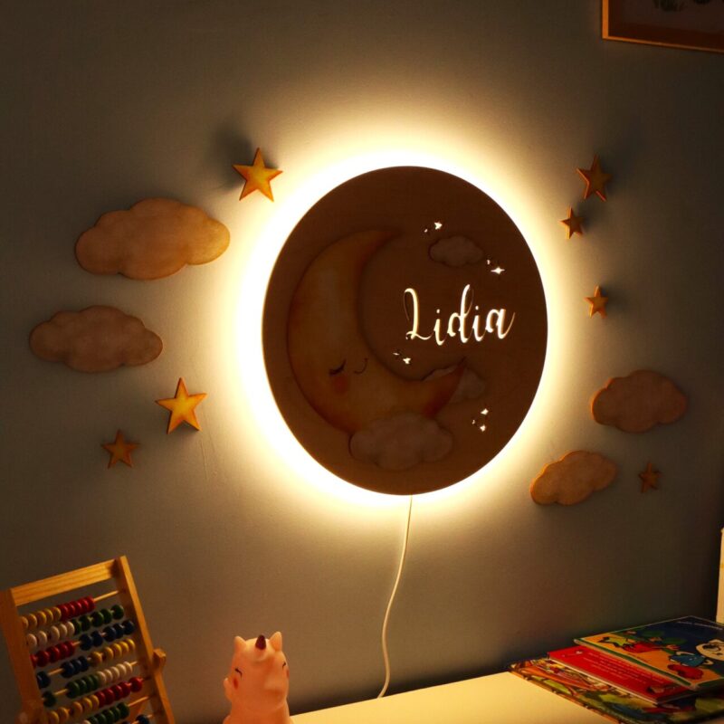Lampka z imieniem Księżyc
