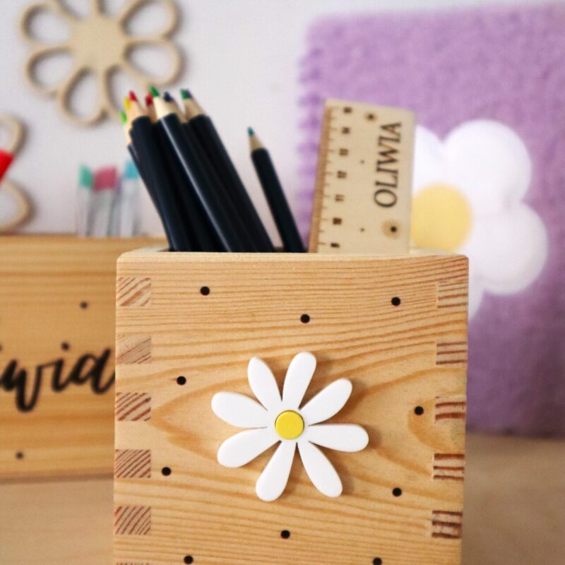 Zestaw organizerów na biurko z imieniem Stokrotki