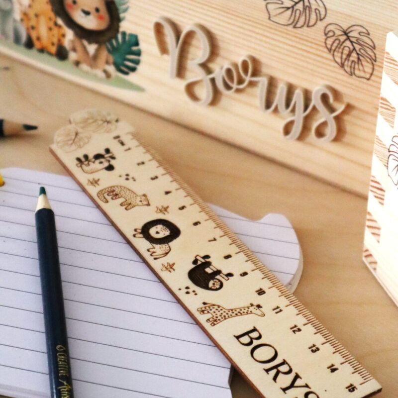 Zestaw organizerów na biurko z imieniem Safari