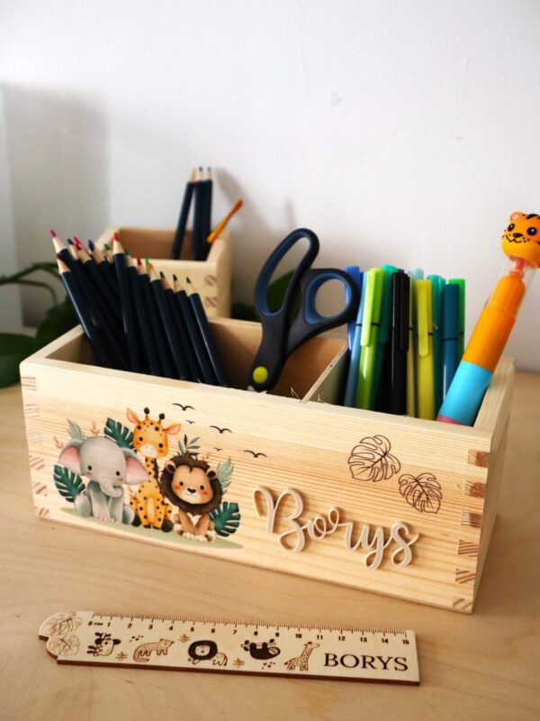 Zestaw organizerów na biurko z imieniem Safari