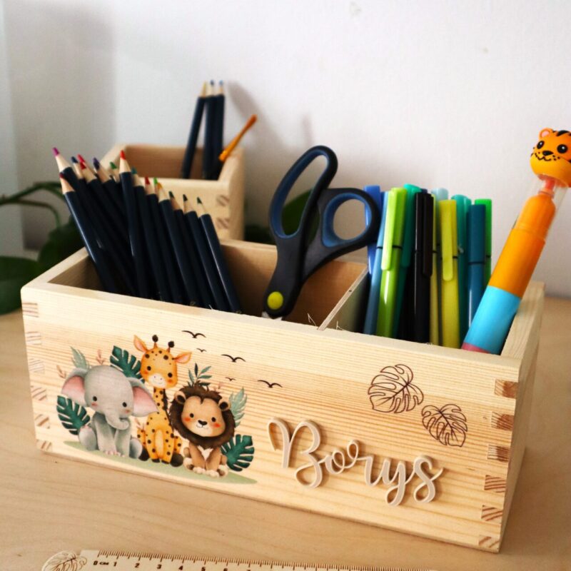 Zestaw organizerów na biurko z imieniem Safari