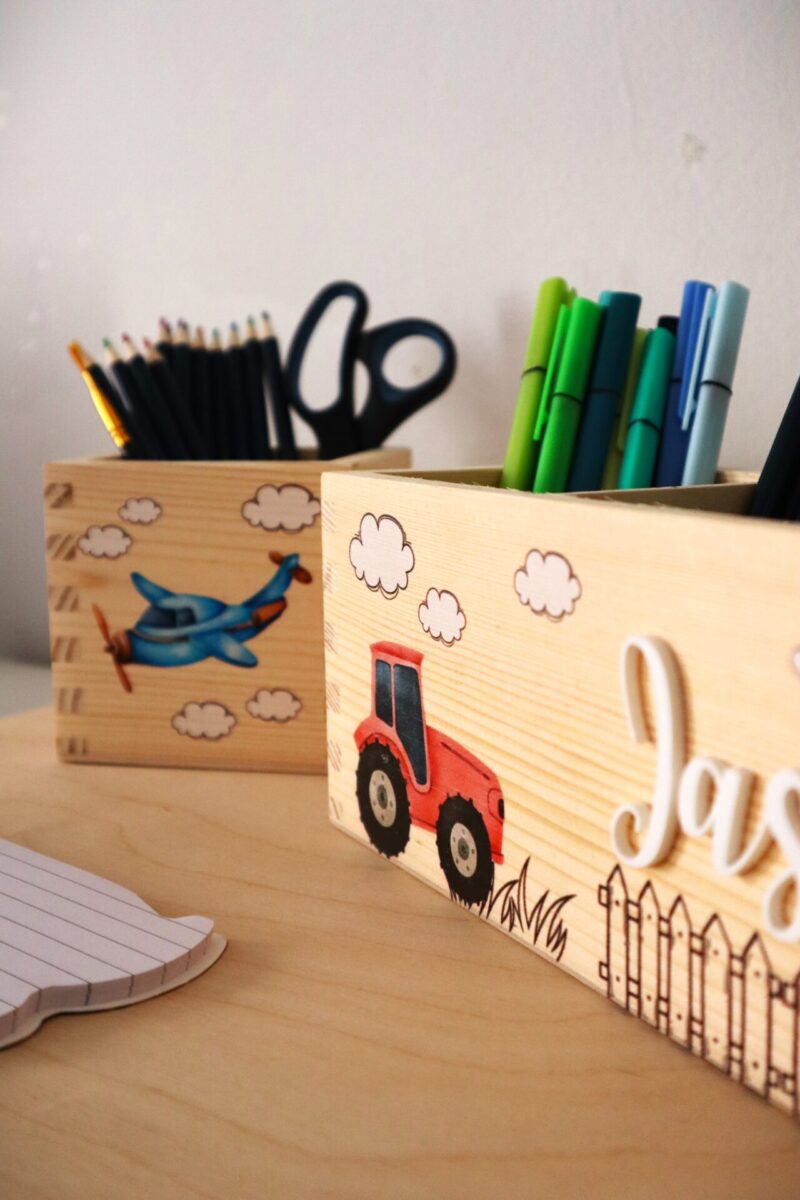 Zestaw organizerów na biurko z imieniem Pojazdy