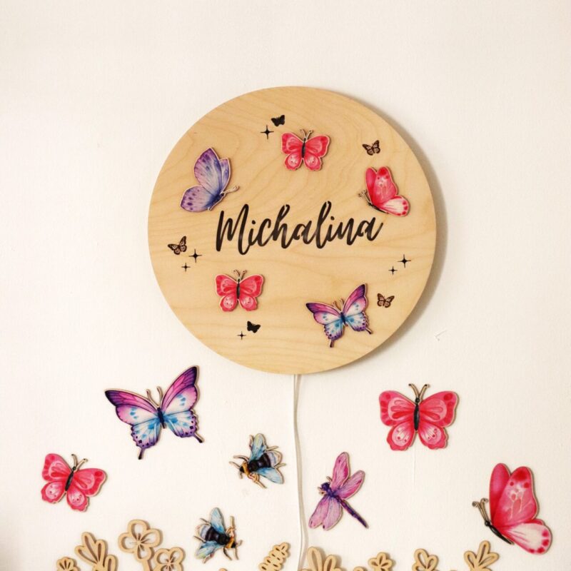 Lampka z imieniem Motylki